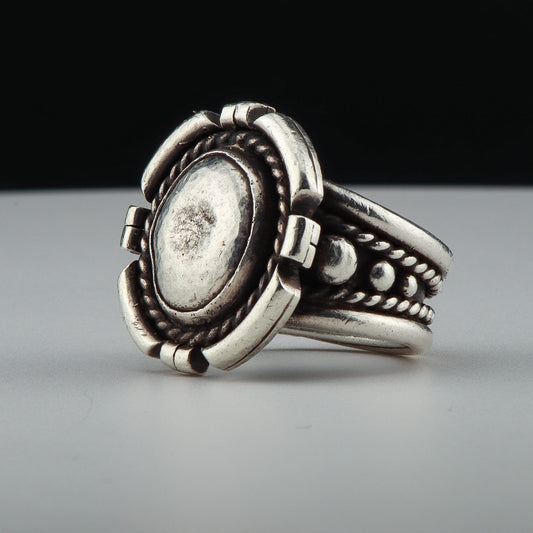"The Silver Stone." Ring