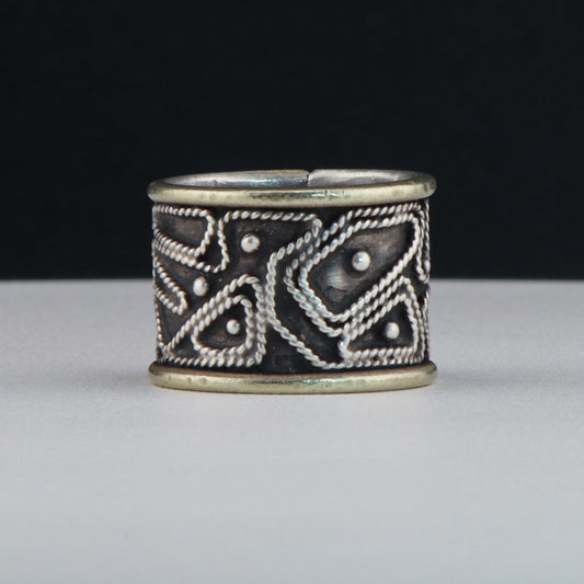 "The Maze." Silver Band Ring